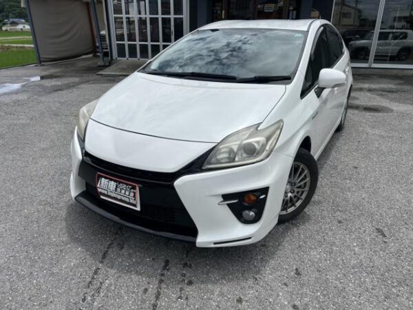 Ref:AUX-18233213 TOYOTA PRIUS 2013