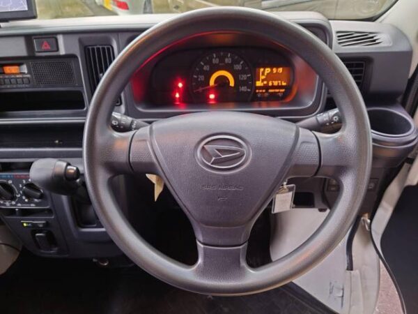 Ref:AUX-18241227 DAIHATSU HIJET CARGO 2020 - Image 9