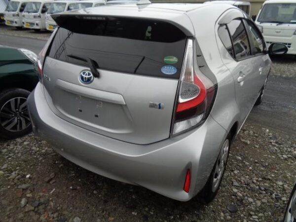 Ref:AUX-18247704 TOYOTA AQUA 2020 - Image 2
