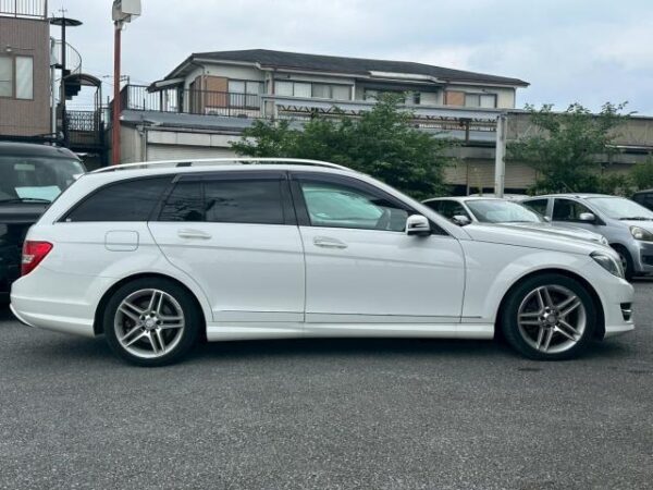 Ref:AUX-18247762 MERCEDES BENZ C-Class Station Wagon 2013 - Image 4