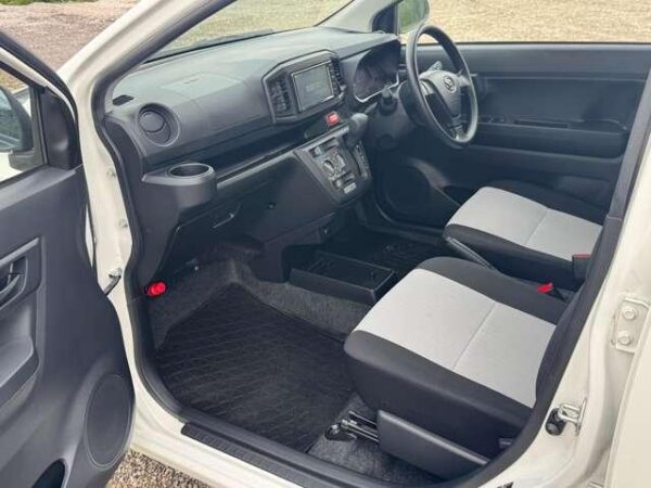 Ref:AUX-18250650 DAIHATSU MIRA E:S 2020 - Image 17