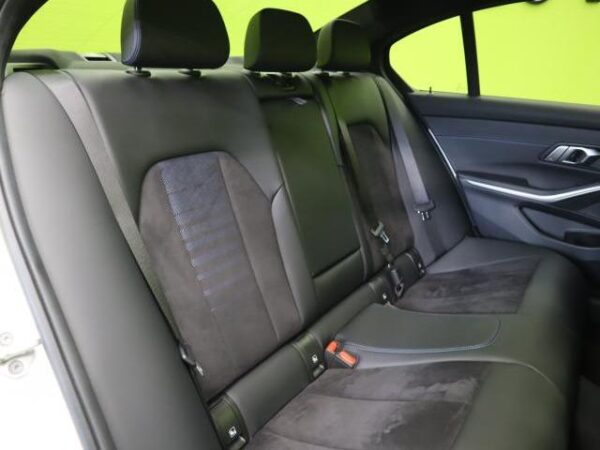 Ref:AUX-18254159 BMW 3 SERIES 2023 - Image 12