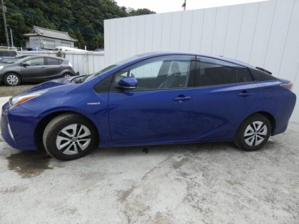 Ref:AUX-18269487 TOYOTA PRIUS 2017 - Image 12
