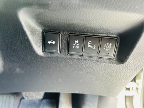Ref:AUX-18283292 NISSAN FUGA 2018 - Image 9