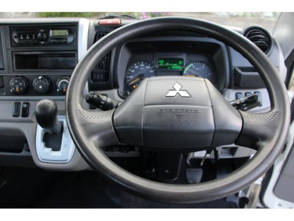 Ref:AUX-18285212 MITSUBISHI FUSO CANTER 2017 - Image 8