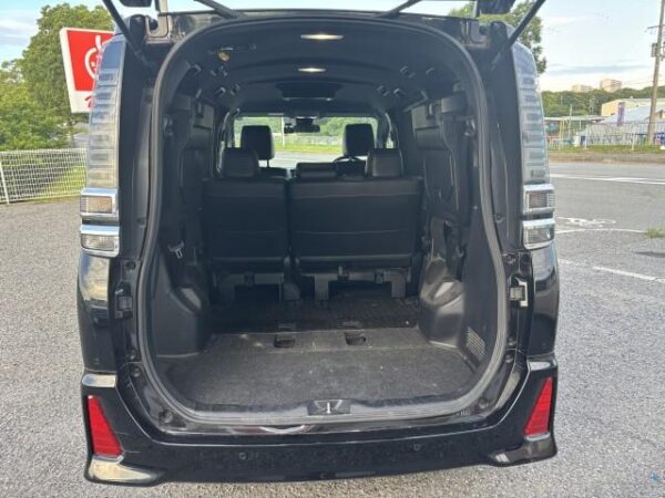 Ref:AUX-18290030 TOYOTA VOXY 2020 - Image 14