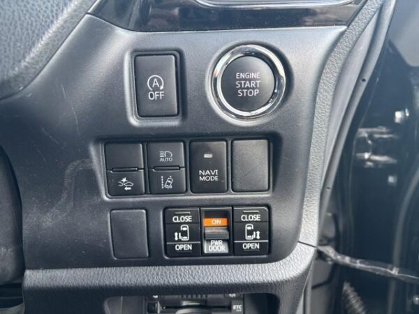 Ref:AUX-18290030 TOYOTA VOXY 2020 - Image 8