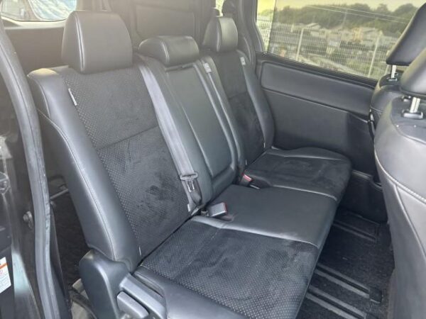 Ref:AUX-18290030 TOYOTA VOXY 2020 - Image 9