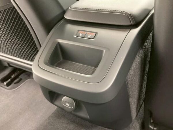 Ref:AUX-18290337 VOLVO V60 2023 - Image 13