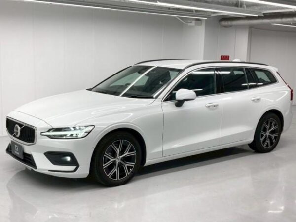 Ref:AUX-18290337 VOLVO V60 2023