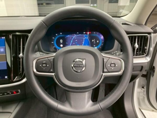Ref:AUX-18290337 VOLVO V60 2023 - Image 10