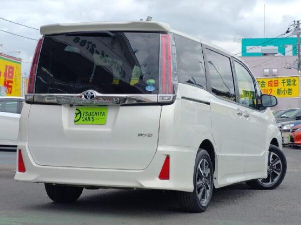 Ref:AUX-18290457 TOYOTA NOAH 2019 - Image 2