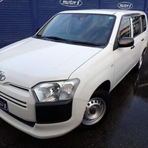 2017 Toyota Succeed Van white gasoline used car Japan export