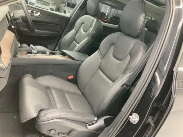 Ref:AUX-18301685 VOLVO XC60 2022 - Image 5