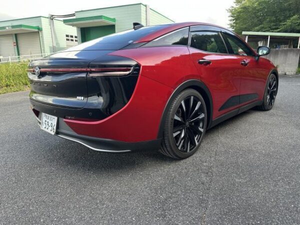 Ref:AUX-18311687 TOYOTA CROWN CROSSOVER 2023 - Image 2