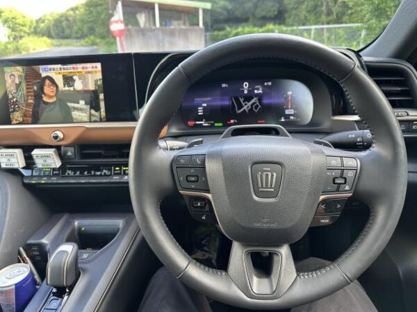 Ref:AUX-18311687 TOYOTA CROWN CROSSOVER 2023 - Image 3