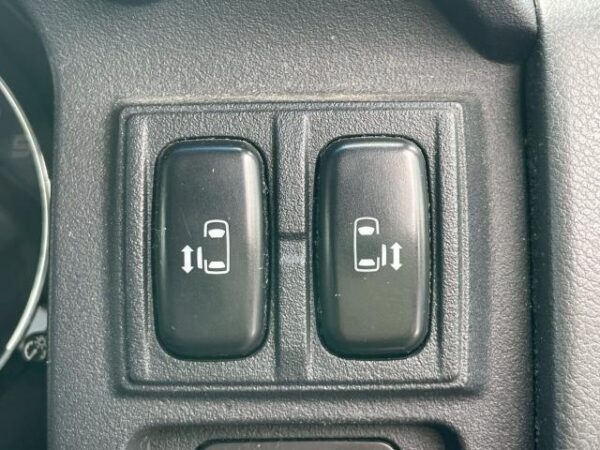 Ref:AUX-18316527 MITSUBISHI DELICA D:5 2008 - Image 19