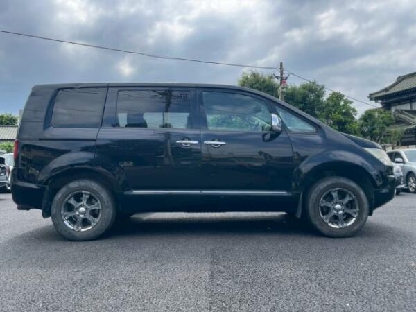 Ref:AUX-18316527 MITSUBISHI DELICA D:5 2008 - Image 4