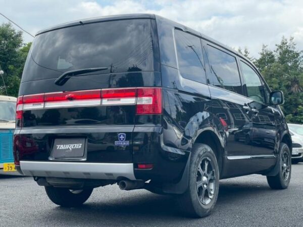 Ref:AUX-18316527 MITSUBISHI DELICA D:5 2008 - Image 5