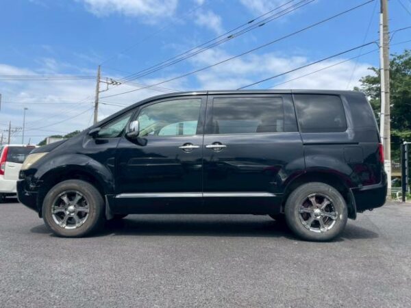 Ref:AUX-18316527 MITSUBISHI DELICA D:5 2008 - Image 8