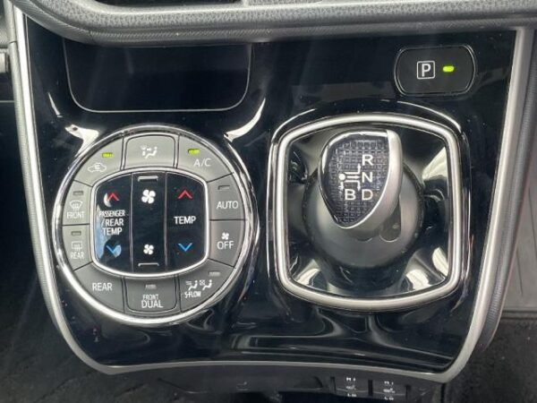 Ref:AUX-18334593 TOYOTA VOXY 2019 - Image 13