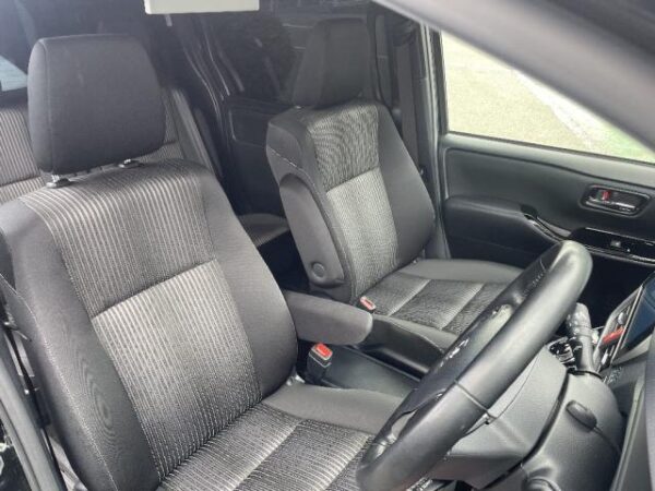 Ref:AUX-18334593 TOYOTA VOXY 2019 - Image 4