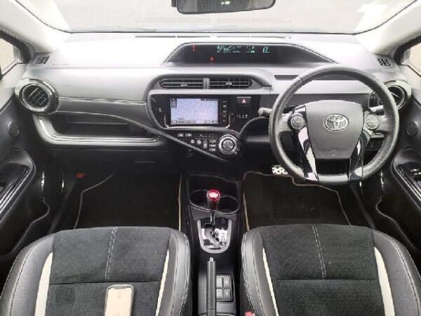 Ref:AUX-18334671 TOYOTA AQUA 2014 - Image 3