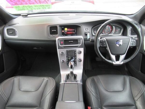 Ref:AUX-18334935 VOLVO V60 2017 - Image 4