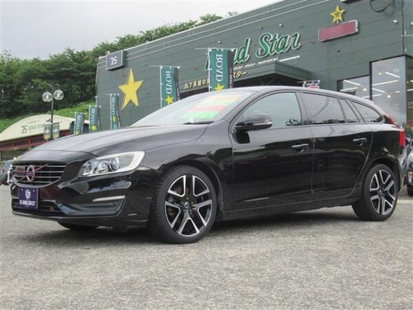 Ref:AUX-18334935 VOLVO V60 2017