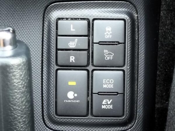 Ref:AUX-18335811 TOYOTA AQUA 2016 - Image 11