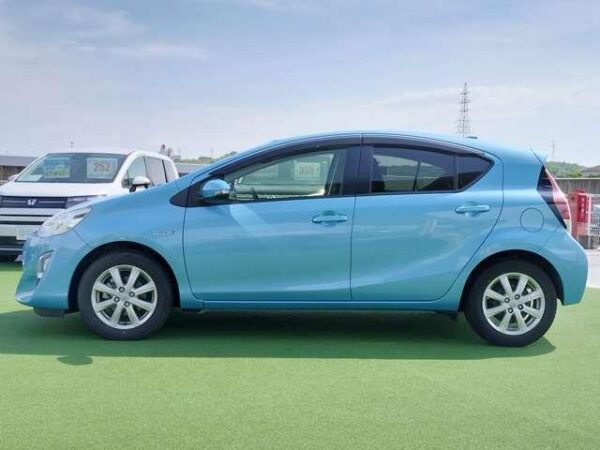 Ref:AUX-18335811 TOYOTA AQUA 2016 - Image 20