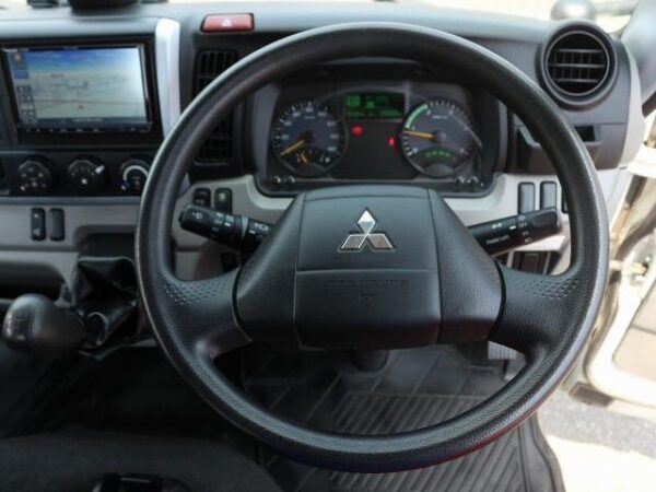 Ref:AUX-18341121 MITSUBISHI FUSO CANTER 2019 - Image 17