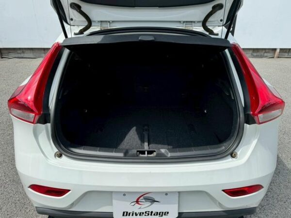 Ref:AUX-18344751 VOLVO V40 2019 - Image 14