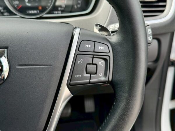 Ref:AUX-18344751 VOLVO V40 2019 - Image 17