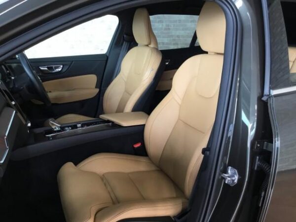Ref:AUX-18344976 VOLVO V60 2021 - Image 12
