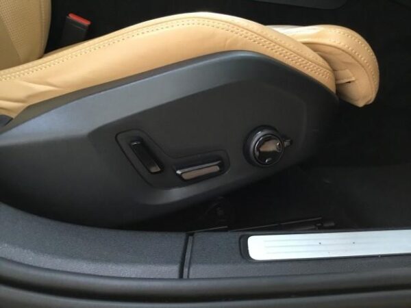 Ref:AUX-18344976 VOLVO V60 2021 - Image 17