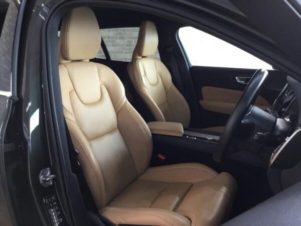 Ref:AUX-18344976 VOLVO V60 2021 - Image 10