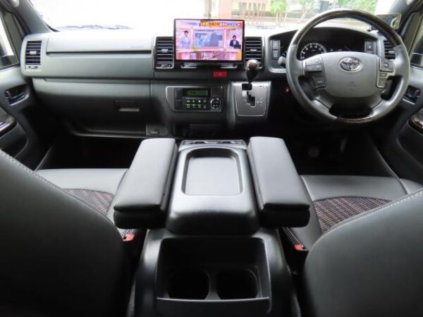 Ref:AUX-18350495 TOYOTA HIACE VAN 2023 - Image 3