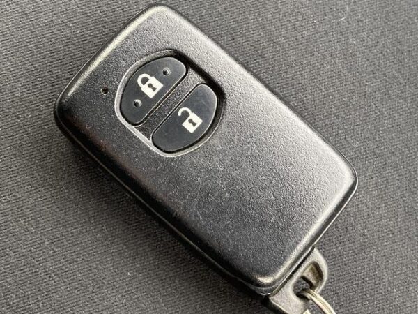 Ref:AUX-18355800 TOYOTA PRIUS ALPHA 2012 - Image 12