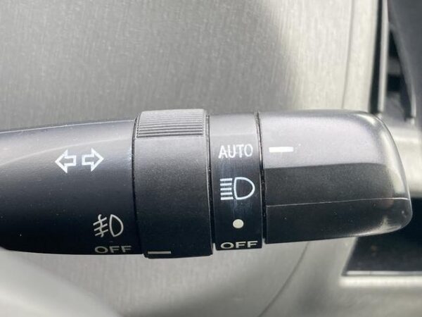 Ref:AUX-18355800 TOYOTA PRIUS ALPHA 2012 - Image 9