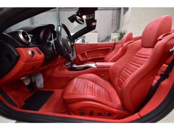 Ref:AUX-18356610 FERRARI CALIFORNIA 2012 - Image 13