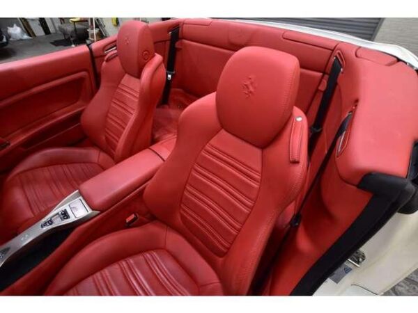 Ref:AUX-18356610 FERRARI CALIFORNIA 2012 - Image 14