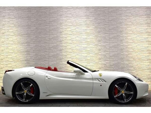Ref:AUX-18356610 FERRARI CALIFORNIA 2012 - Image 15
