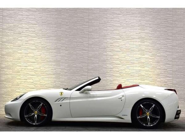 Ref:AUX-18356610 FERRARI CALIFORNIA 2012 - Image 8