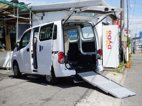 Ref:AUX-18370838 NISSAN NV200VANETTE WAGON 2012