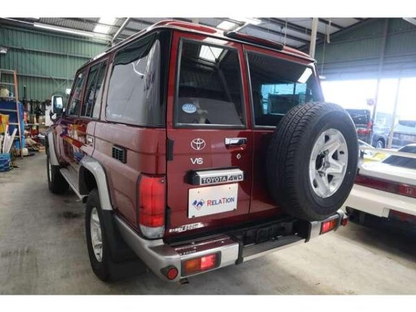 Ref:AUX-18386367 TOYOTA LAND CRUISER 70 2015 - Image 2