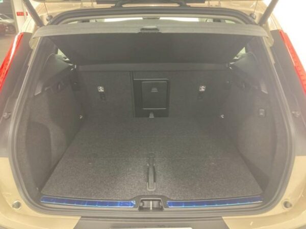 Ref:AUX-18389668 VOLVO XC40 2024 - Image 12