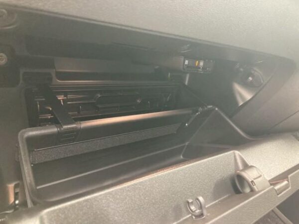 Ref:AUX-18389668 VOLVO XC40 2024 - Image 17