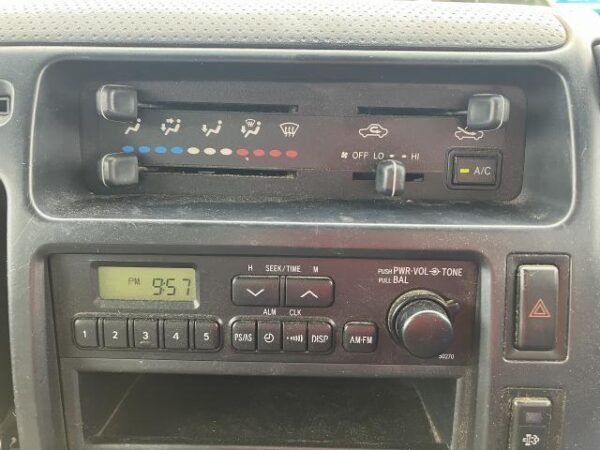 Ref:AUX-18392708 HINO DUTRO 2005 - Image 13