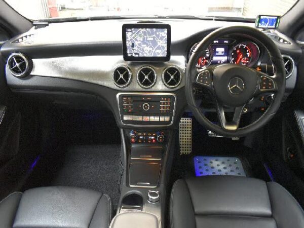 Ref:AUX-18396429 MERCEDES BENZ CLA-CLASS 2018 - Image 2
